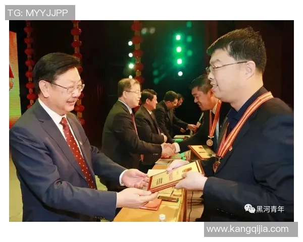 于德豪的奋斗历程与成功秘诀揭示了新时代青年应有的拼搏精神与创新思维